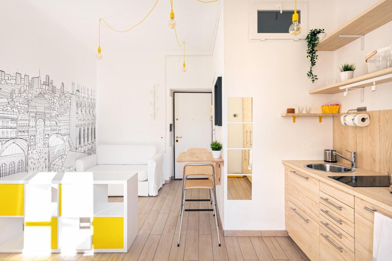 A Yellow Touch - Modern Studio In Isola Milano エクステリア 写真