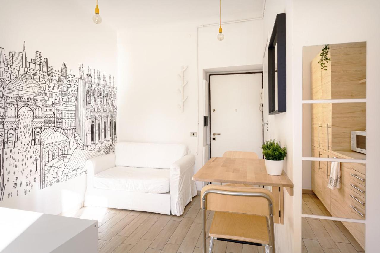 A Yellow Touch - Modern Studio In Isola Milano エクステリア 写真